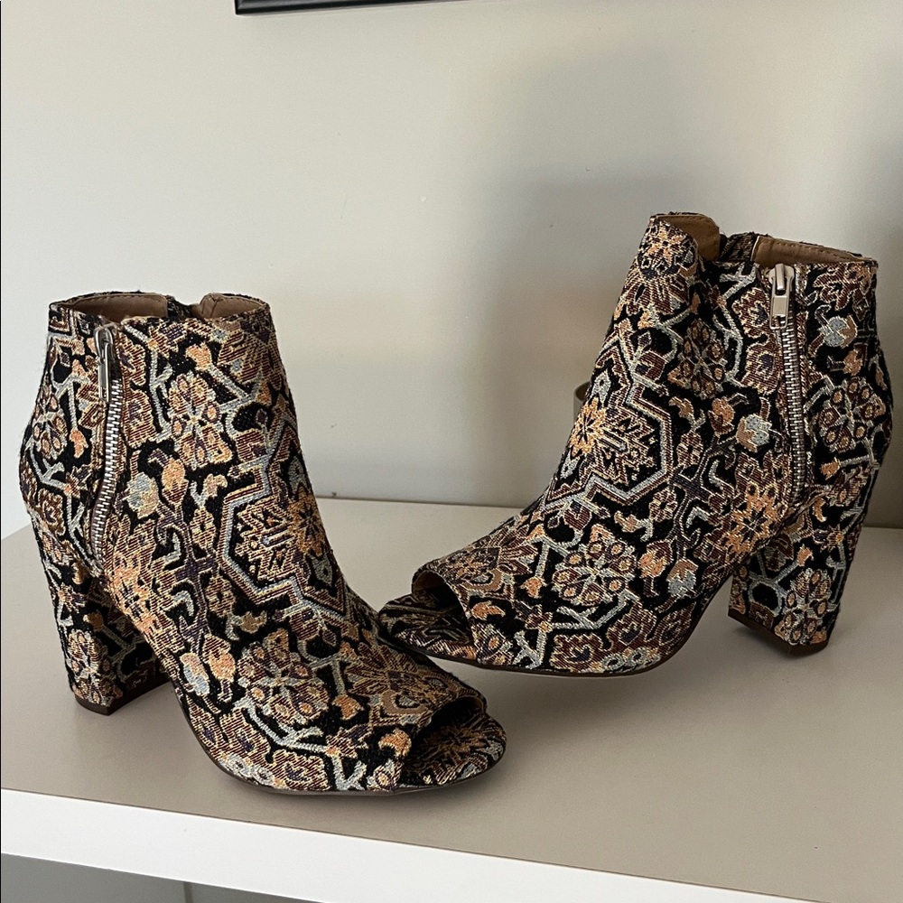 Elegant Floral Women's Heels